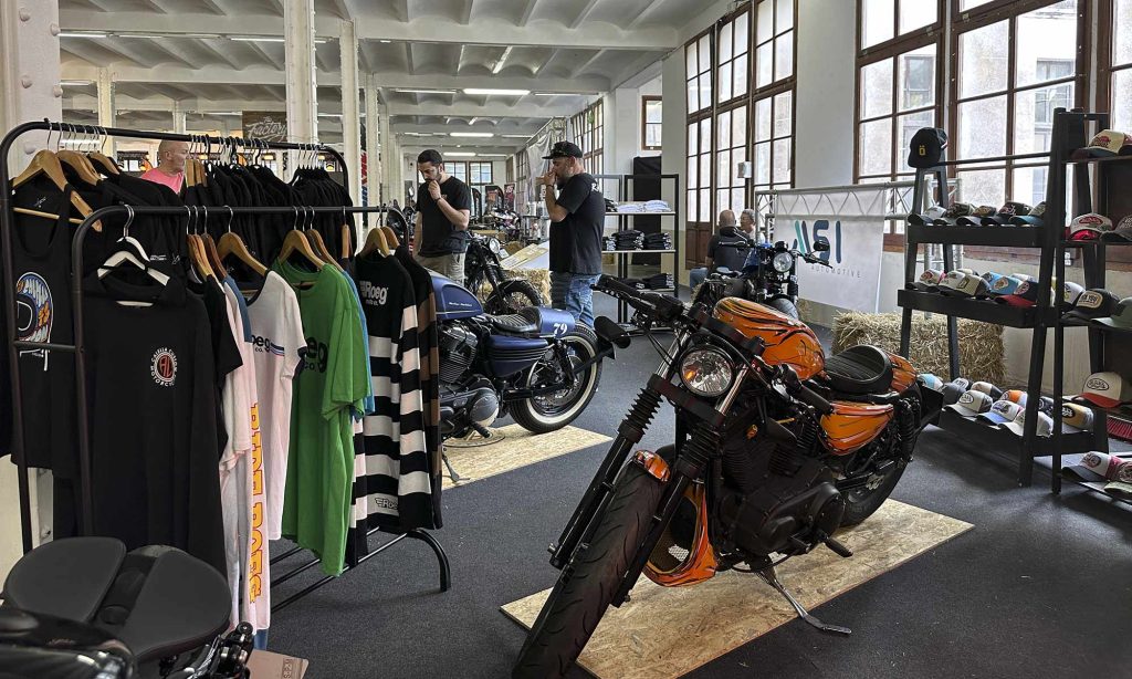 Motos Harley customizadas y moda personalizada, cultura custom española