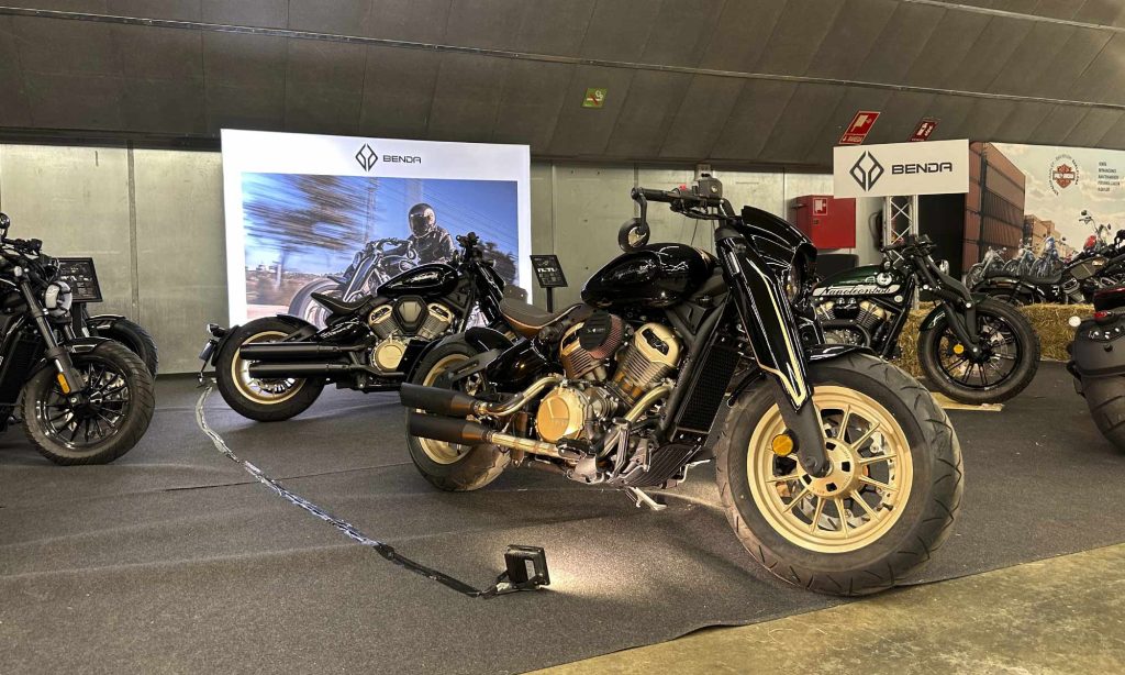 Sand de Benda España con las últimas motos custom premium de la marca