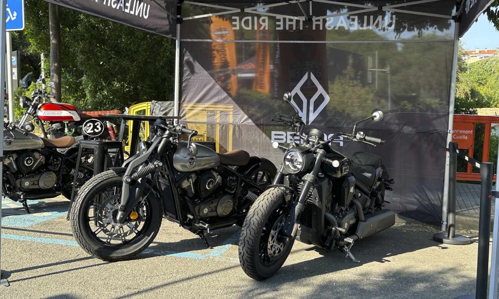 Prueba de motos Benda, sorprendio la manejabilidad y la entrada en curva, muy buenas impresiones al probarlas.