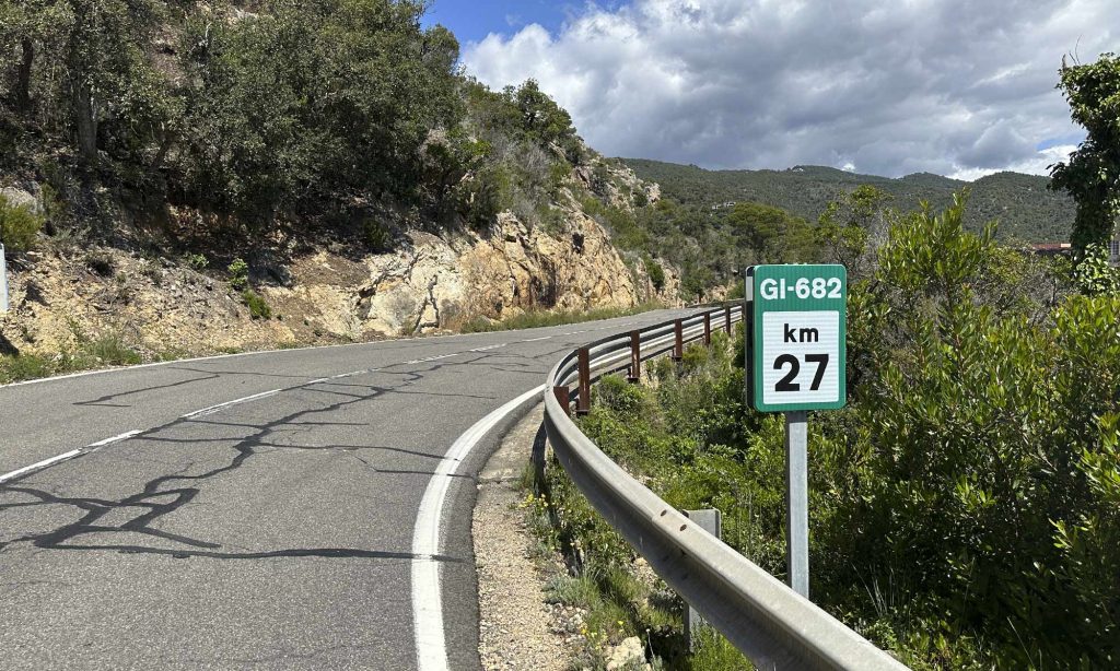 Carretera comarcal GI-682 kilometro 27