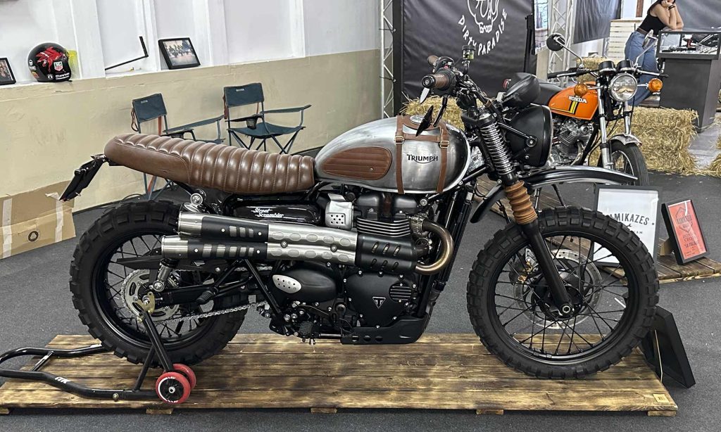 Triump personalizada por McKallan Garage