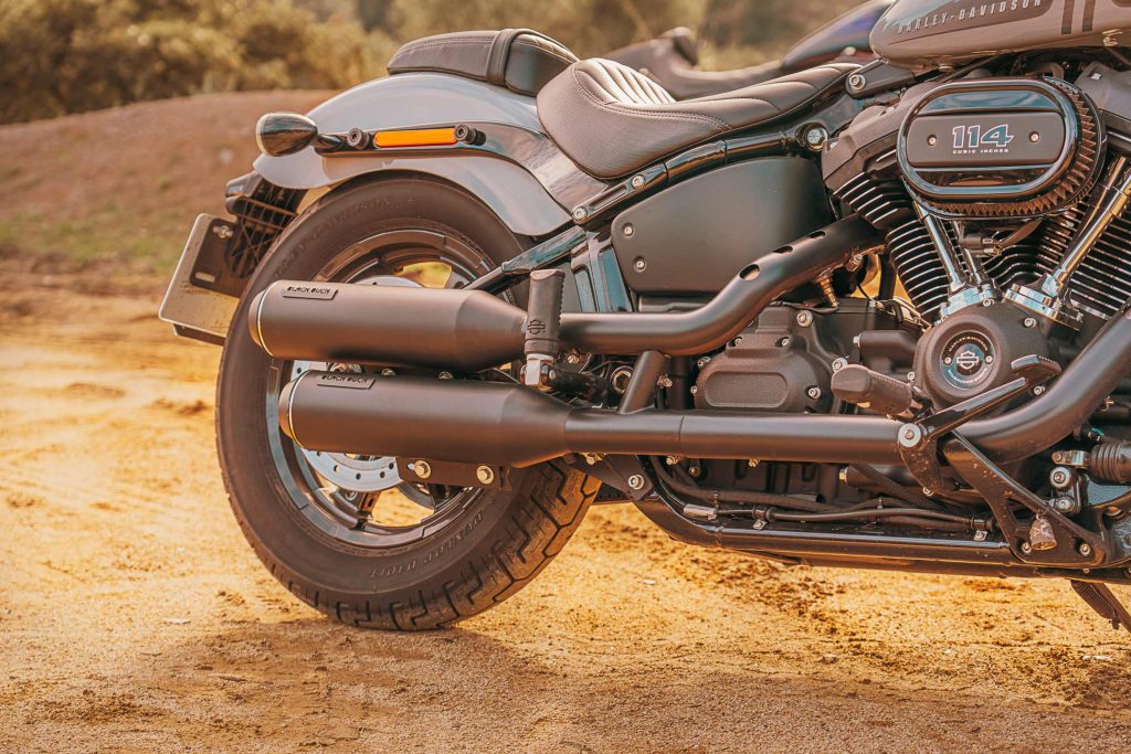 Colas de escape o silenciosos Black Duck Tech para Harley Davidson todos los modelos.
