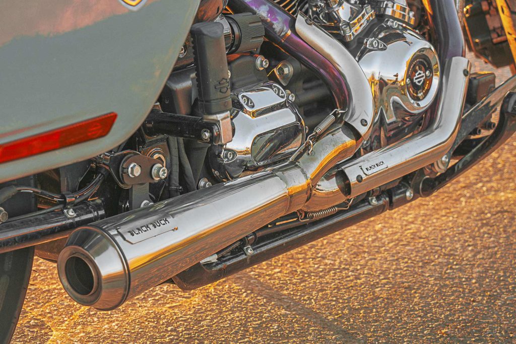 Harley Milwaukee-Eight escape 2 en 1